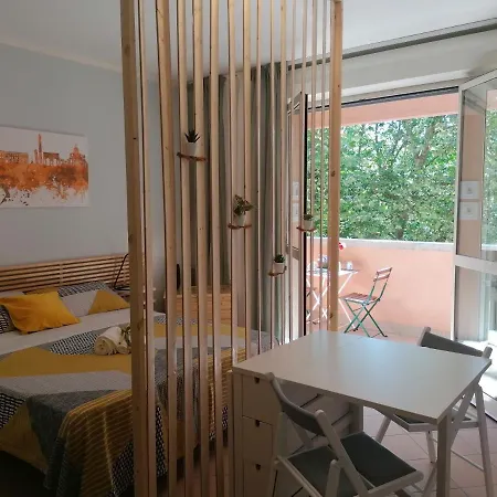 Area33 Apartament *